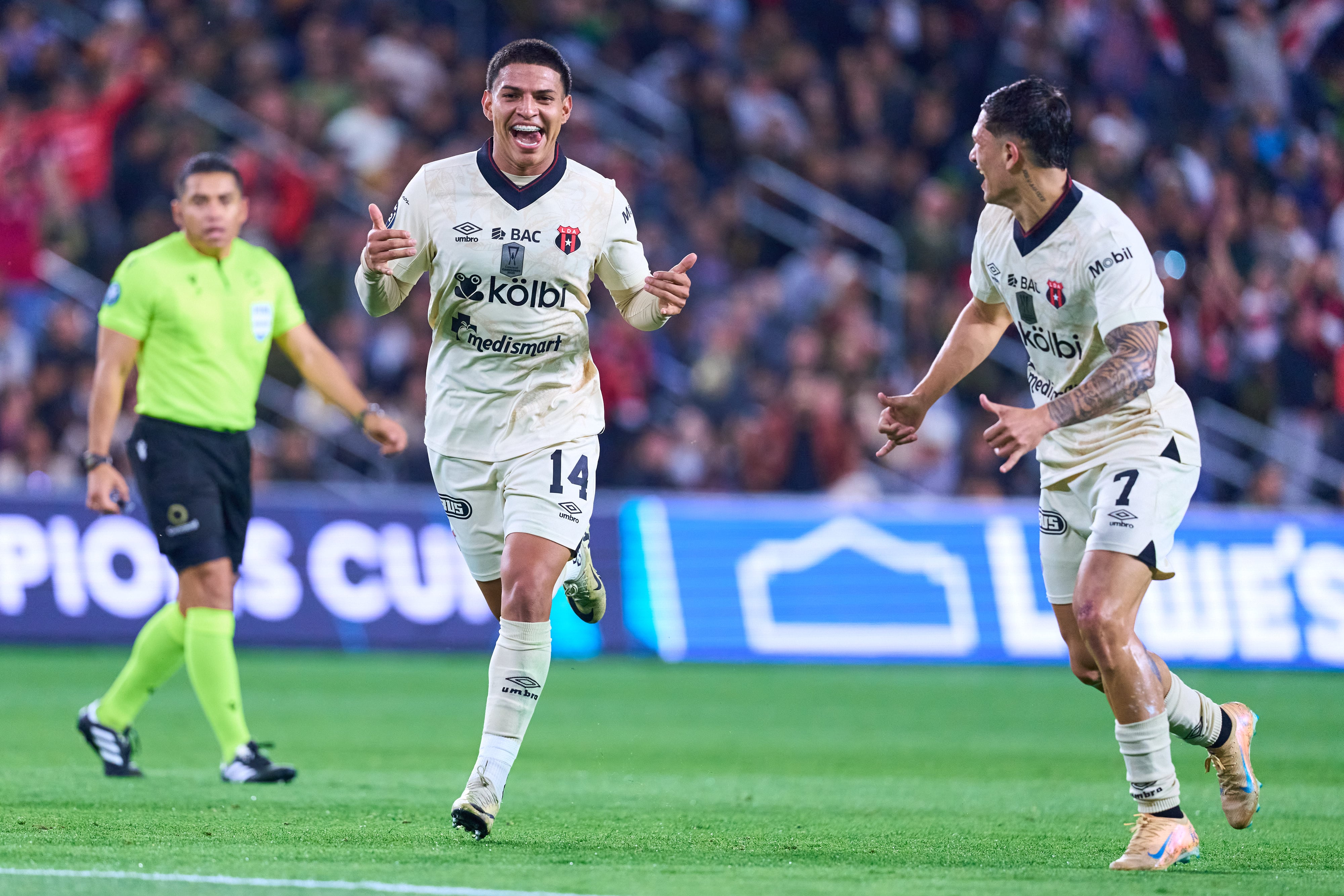 Alejandro Bran le quitó los ceros al marcador en el partido entre LAFC y Liga Deportiva Alajuelense, en una serie que se encuentra 1-1 en Concachampions.
