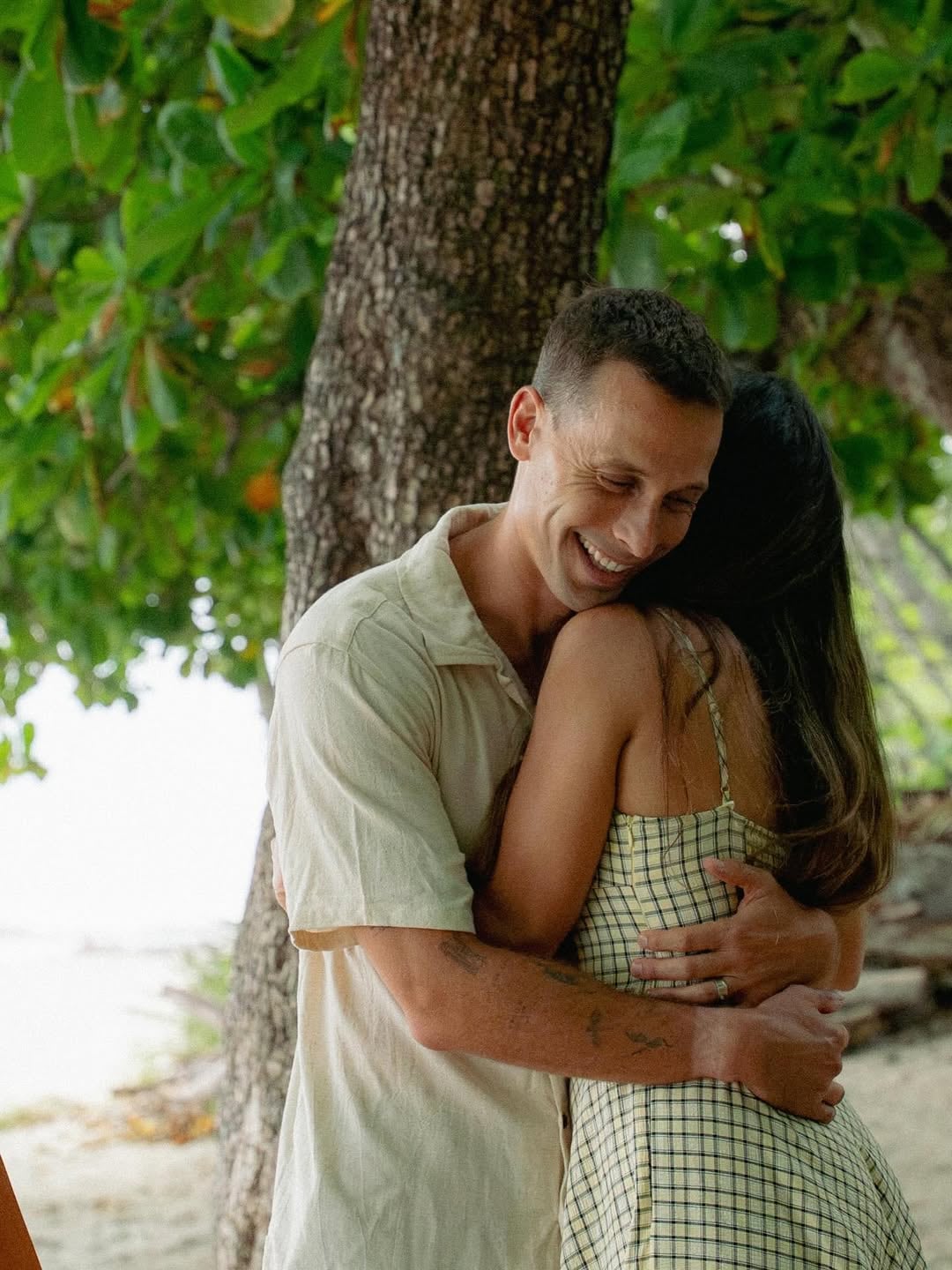 El futbolista Sergio Canales se casó por segunda vez con la periodista Cristina Llorens y en Costa Rica