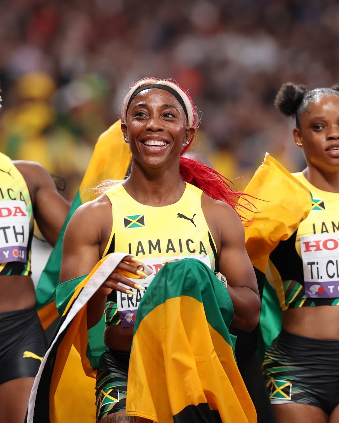 La jamaiquina Shelly-Ann Fraser-Pryce se retira del atletismo, luego de ganar la medalla de plata en revelos, durante el Mundial de Atletismo de Tokio. Instagram Shelly-Ann Fraser-Pryce.