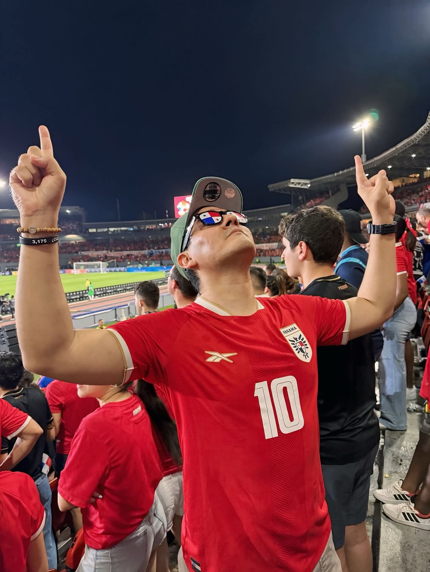 Chepe Bomba celebra la clasificación de Panamá al mundial