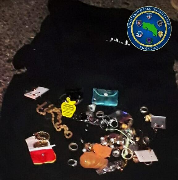 Los diputados Aida Montiel y Wagner Jiménez fueron víctimas la noche del jueves de un violento asalto en la casa de la legisladora en Guanacaste.