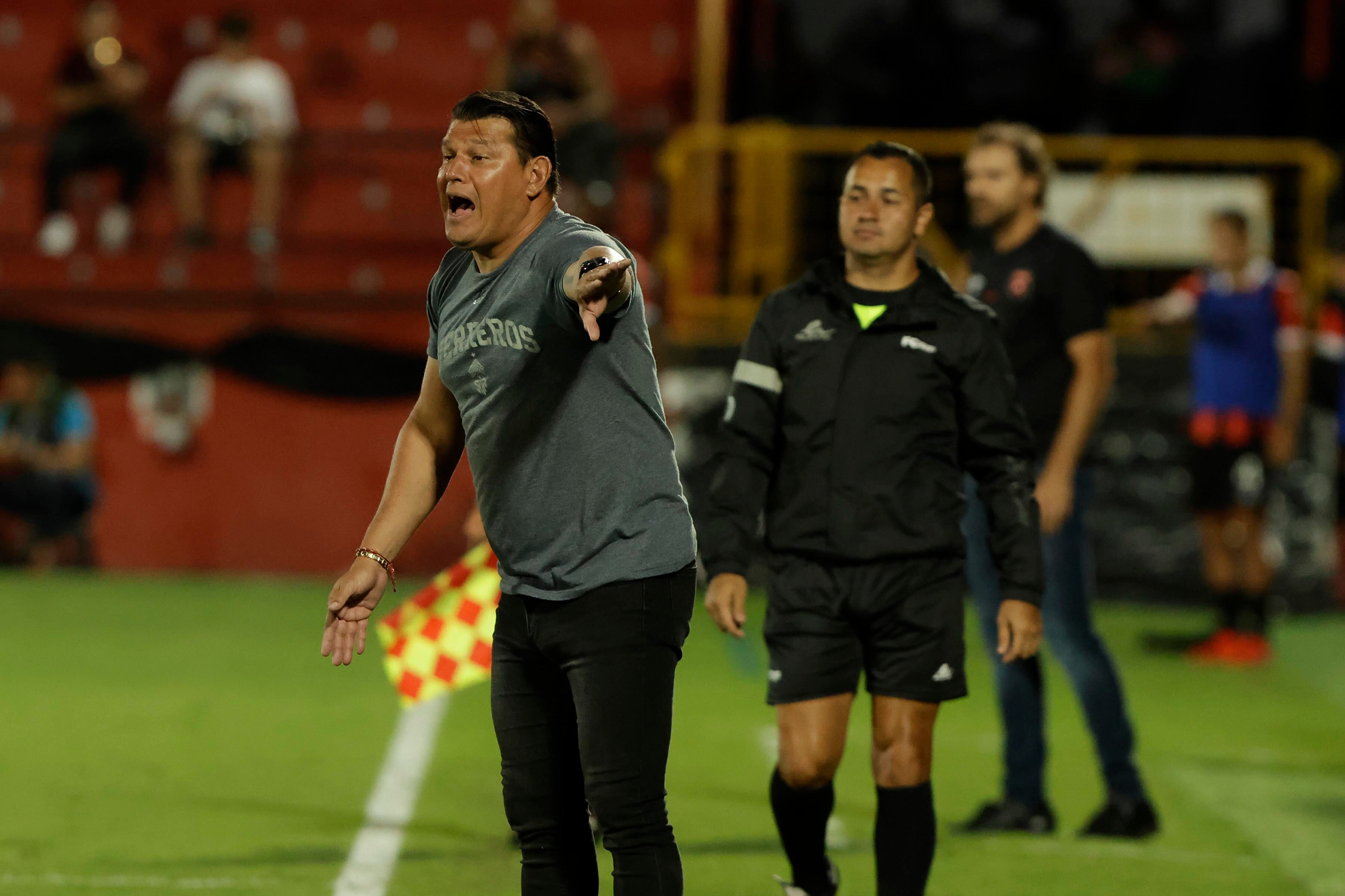 20/02/2024. Estadio Alejandro Morera Soto, Alajuela. Hora: 08:00 p.m. Partido de la Jornada 6 del Torneo de Clausura 2024 disputado entre la Liga Deportiva Alajuelense (LDA) y Municipal Pérez Zeledón en el Estadio Alejandro Morera Soto, Alajuela.  Fotos: Mayela López