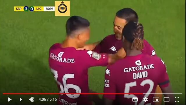Los jugadores de Saprissa se abrazaron en los festejos y no fueron sancionados