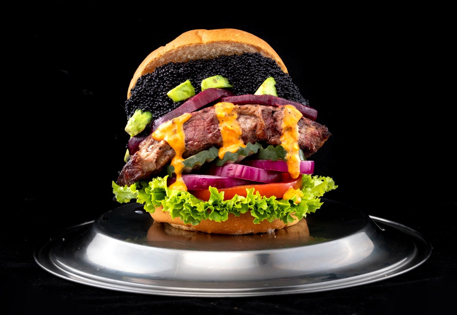 Ridiculous Burgers es un lugar que ofrece las más exóticas hamburguesas, ensaladas y otros platillos.