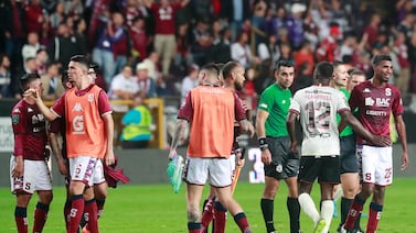 Esto dicen un analista arbitral y dos aficionados sobre la designación de Juan Gabriel Calderón en el clásico