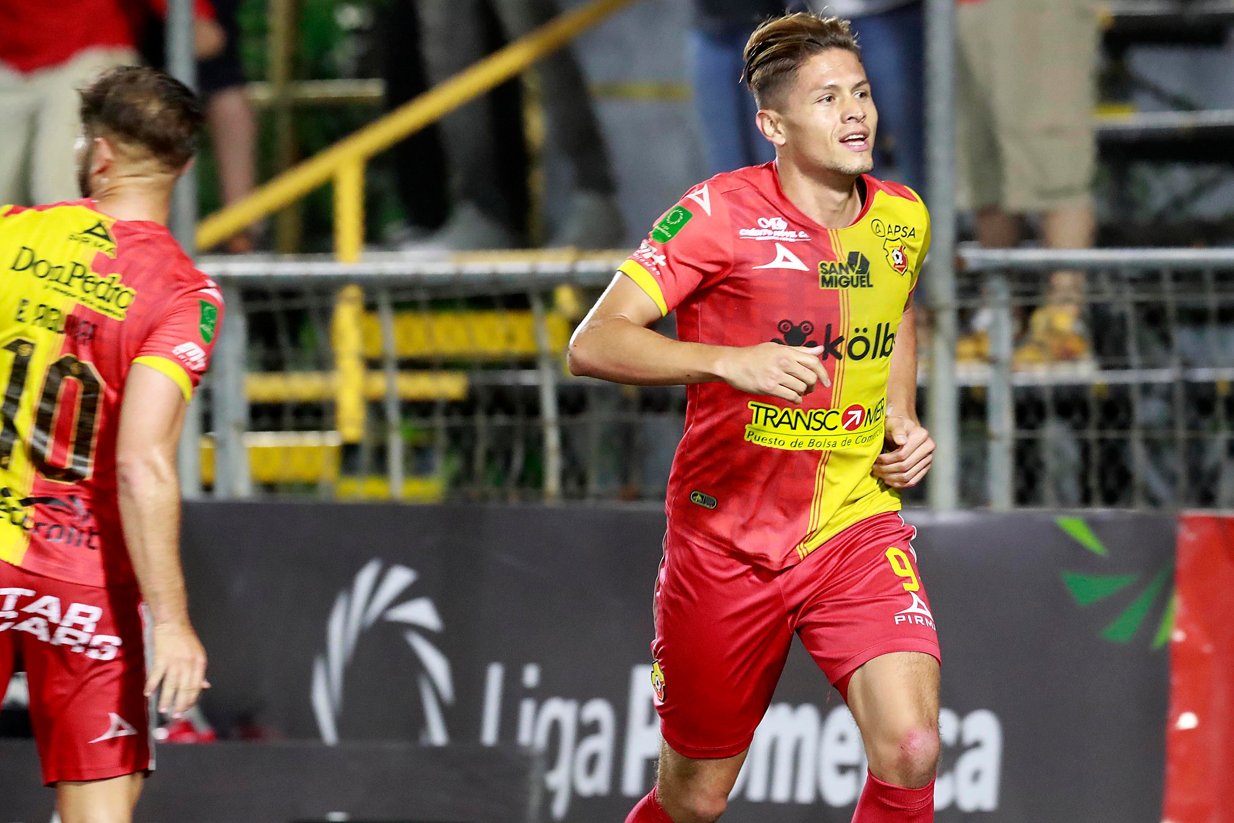 08/11/2023 Estadio Colleya Fonseca, Guadalupe. El Club Sport Herediano recibió al Club Sport Cartaginés, en partido de la jornada 19, Torneo de Apertura, Liga Promérica 2023.