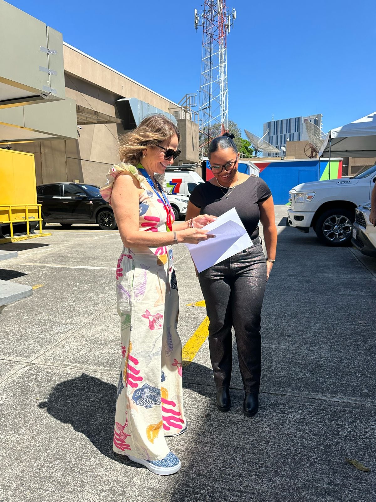 Sandra Carvajal, vestuarista de canal 7.