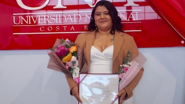 A los 16 años quedó embarazada y le dijeron que había “tirado su vida a la basura”: hoy estudia una licenciatura en la UNA