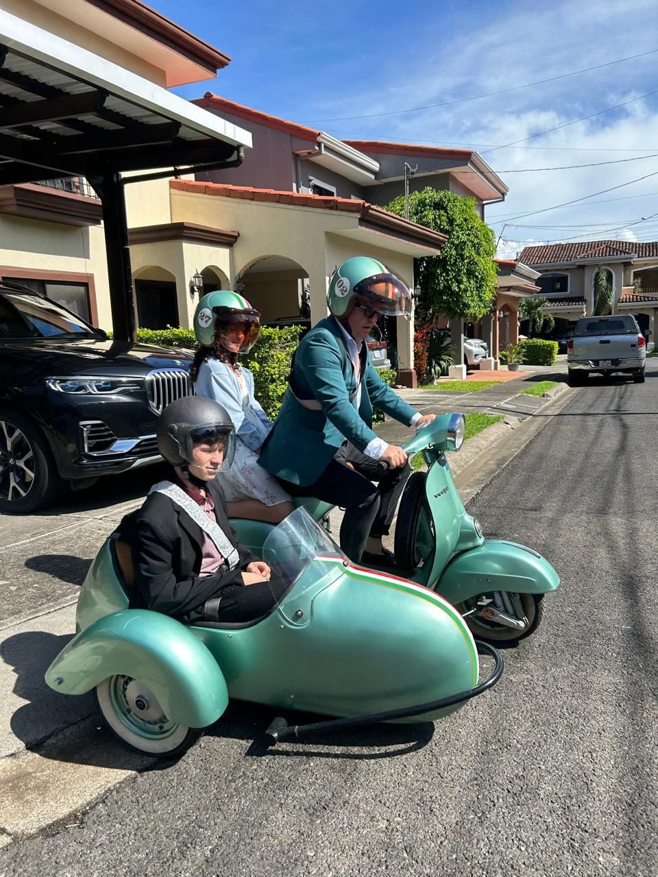 Yeremy Marín Hernández es dueño de una Vespa Sprint Veloce de 1979 con sidecar