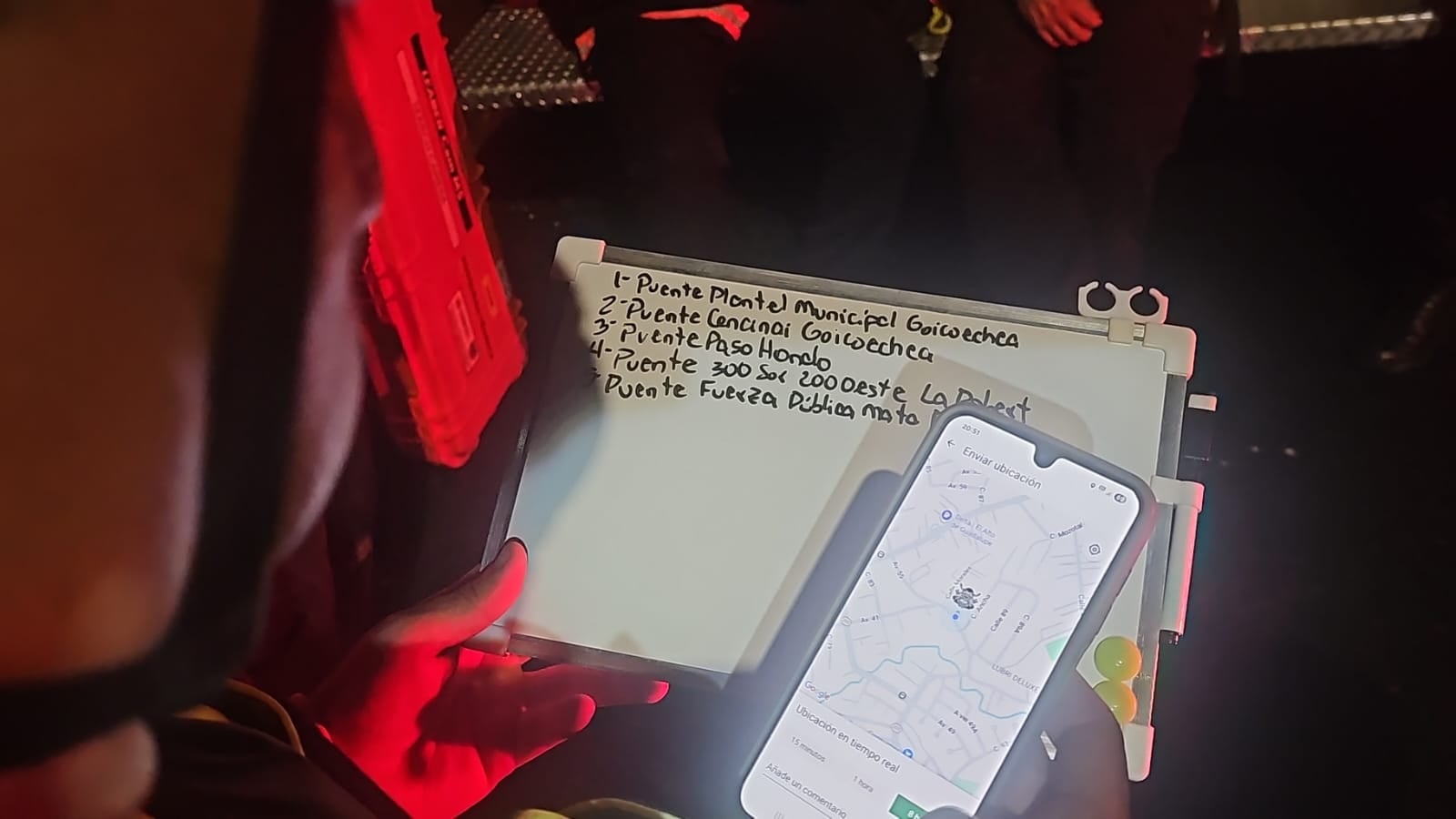 Búsqueda de niño de 6 años que cayó en alcantarilla en Purral, Goicoechea. Foto: Bomberos