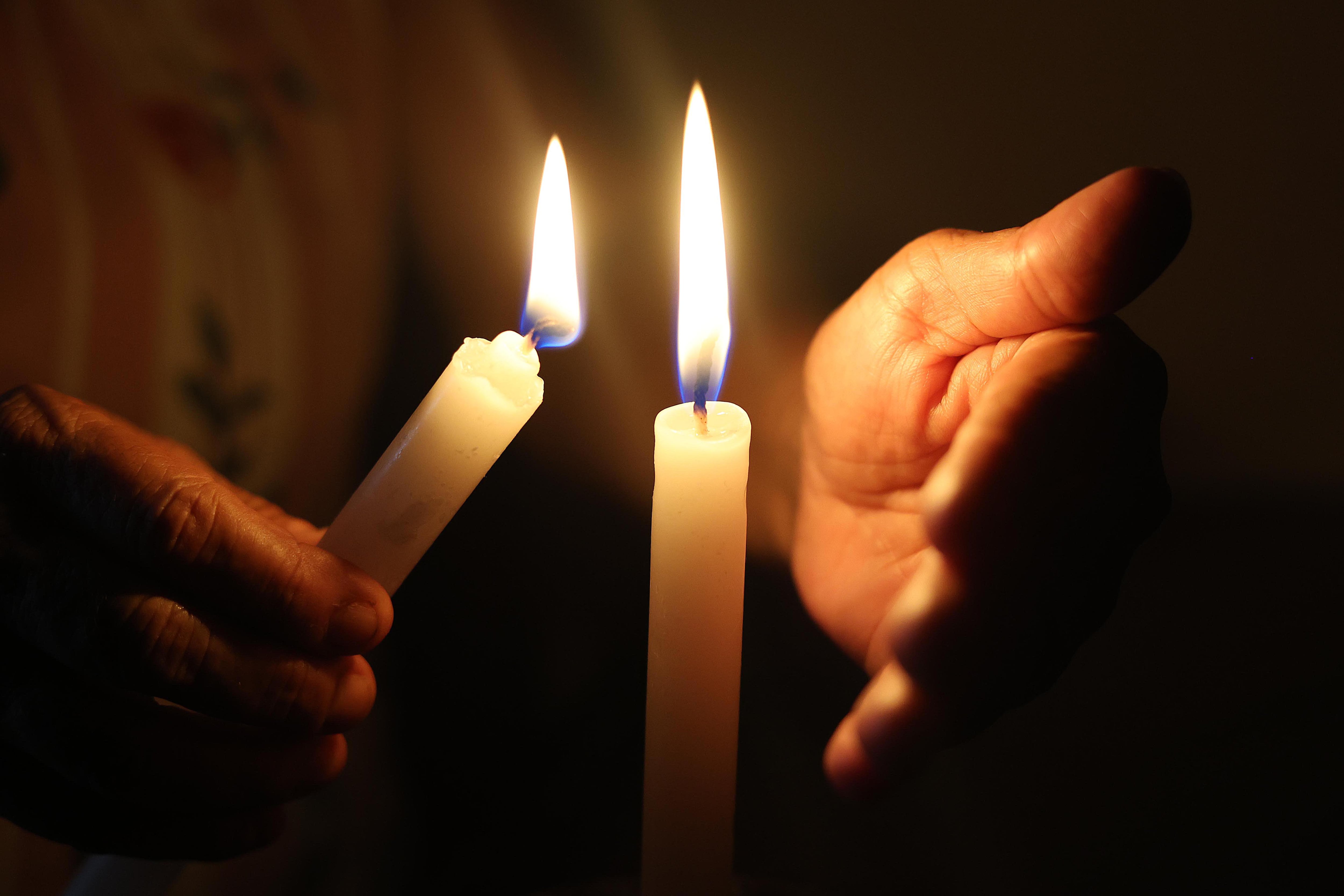 Candelas; Compañia Nacional de Fuerza y Luz; ortes de electricidad; Luz; Electricidad; Apagones; Racionamientos eléctricos; Compañia Nacional de Fuerza y Luz; CNFL; ICE