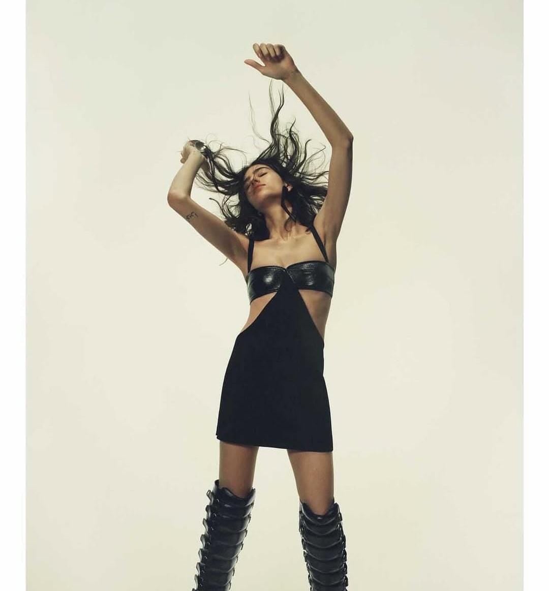 Loli Bahia es una modelo hispanofrancesa que ha trabajado con grandes marcas.