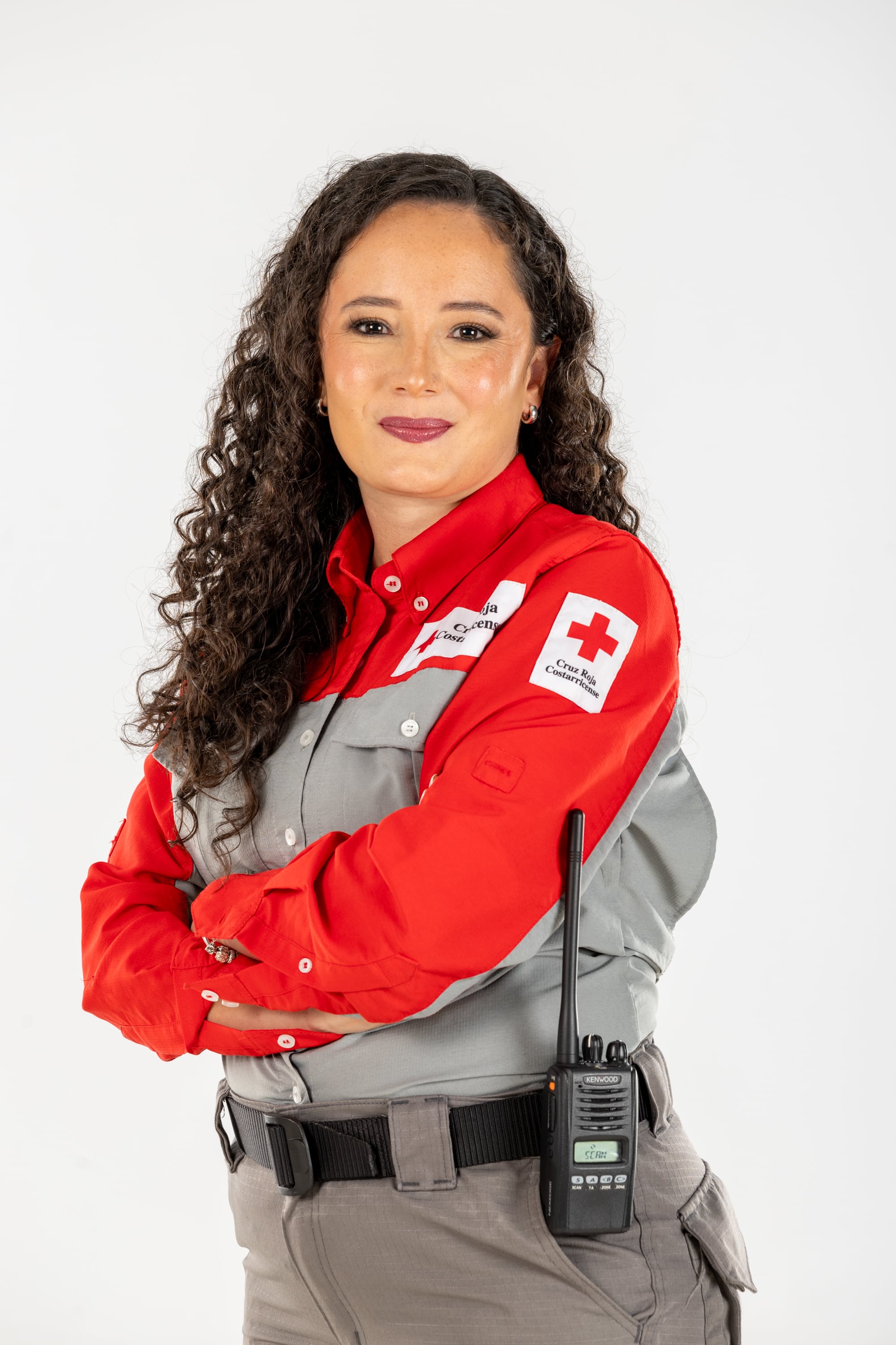MATERIAL EXCLUSIVO PARA PORTADA DE REVISTA PERFIL DE MARZO. 
14/02/2025, San José, Estudio de Grupo Nación, retratos de Dyanne Marenco González, presidenta de la Cruz Roja Costarricense, para la revista Perfil.