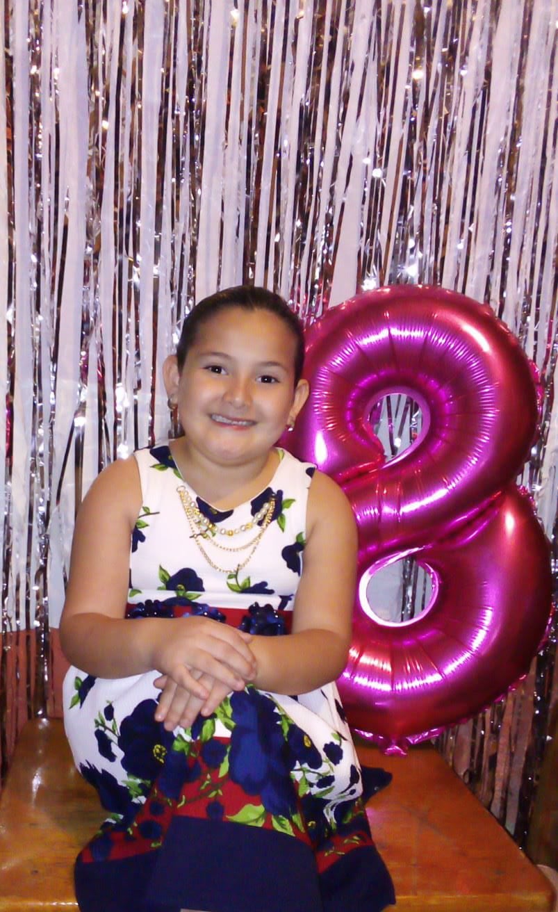 Mariángel Rodríguez Molina, una valiente niña de 13 años, quien iniciará este miércoles un nuevo curso lectivo en el Liceo de Santa Gertrudis Norte de Grecia, en medio de muchas oraciones para que su corazón resista ya que urge de una operación
