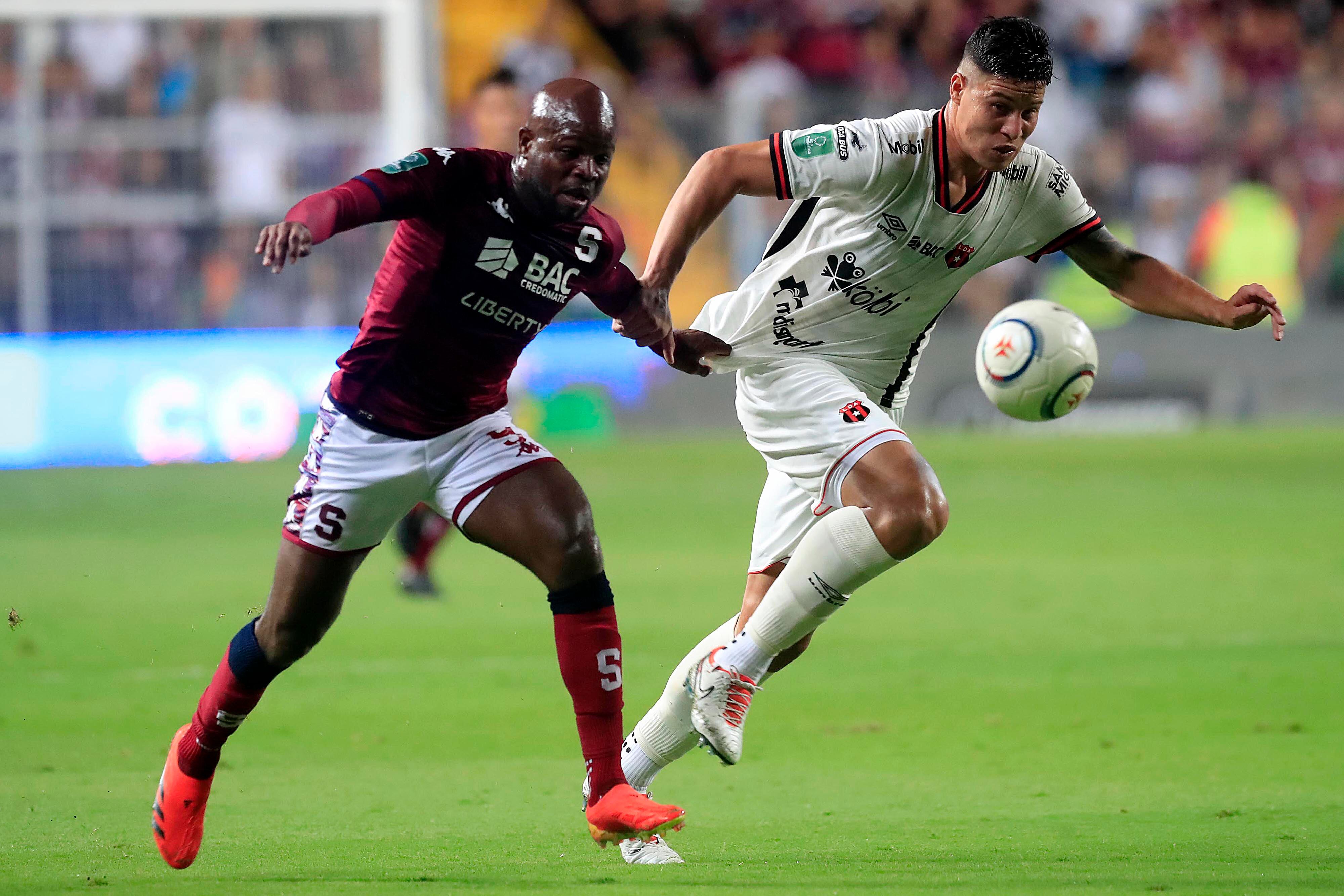 16/02/2024    Estadio Ricardo Saprissa, Tibás. El Deportivo Saprissa recibió a la Liga Deportiva Alajuelense, en una nueva versión del clásico nacional, durante la jornada 8 del Torneo de Clausura, Copa Promérica 2024. Foto: Rafael Pacheco Granados