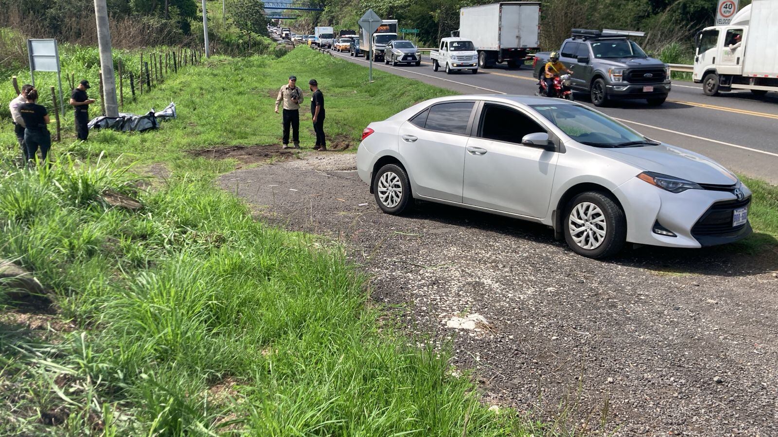 Gustavo Adolfo Guisao Araque y Ariel Avilés Ortiz aparecieron en la ruta 27 y el OIJ reconstruye los hechos para dar con responsables. Foto: La Teja