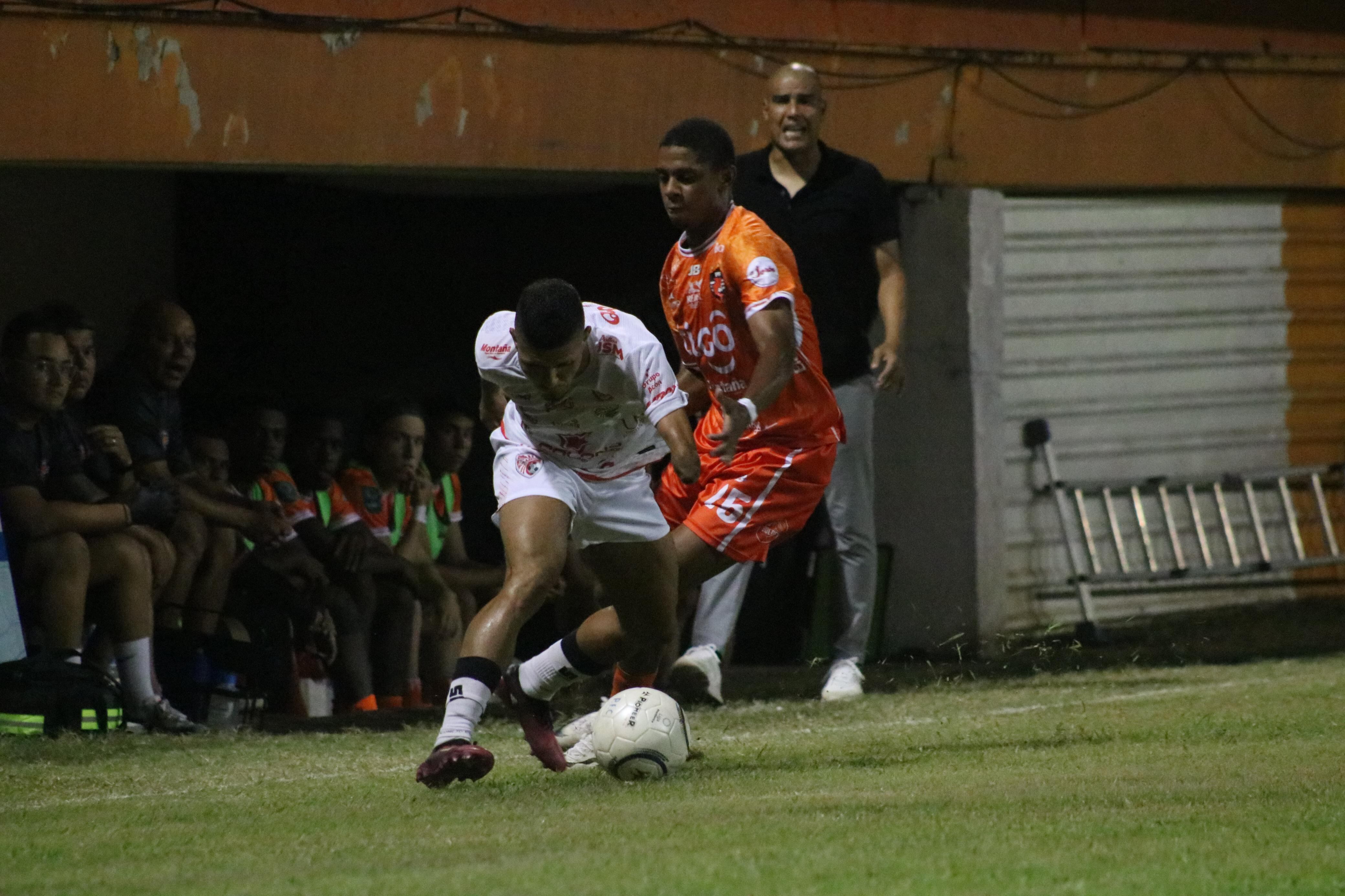 Puntarenas - Santos, estadio Lito Pérez