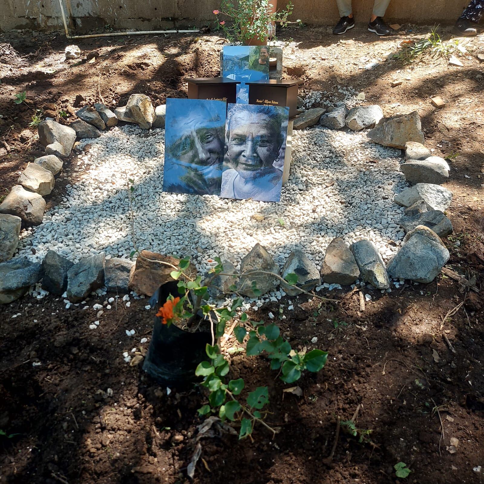 María Eugenia Alfaro y su hijo Luis Alfredo Espinoza, fallecidos en accidente en Carrillo. Foto cortesía Ariel Espinoza.