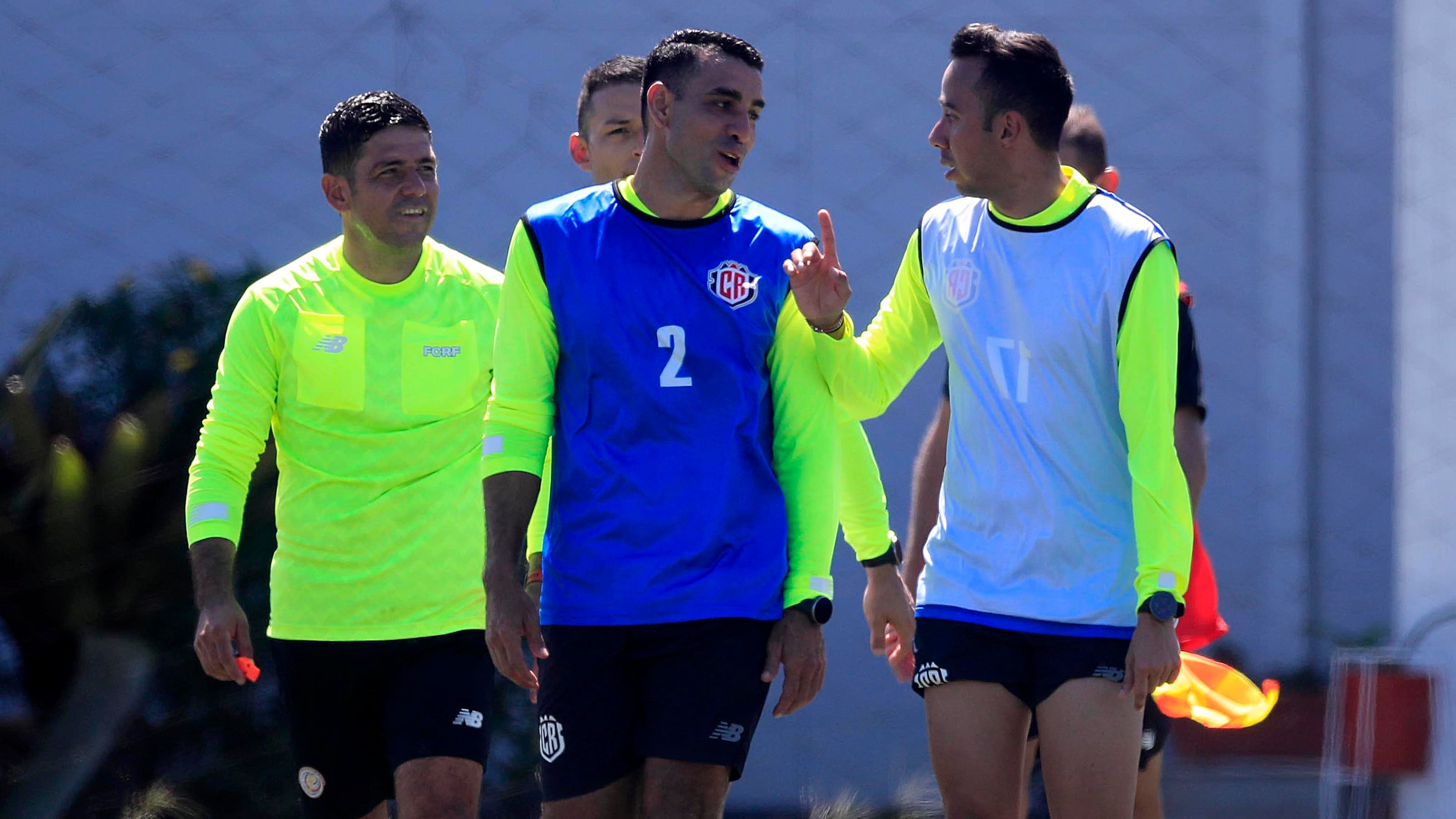Hugo Cruz, Juan Gabriel Calderón y Benjamín Pineda son tres de los árbitros del fútbol nacional.