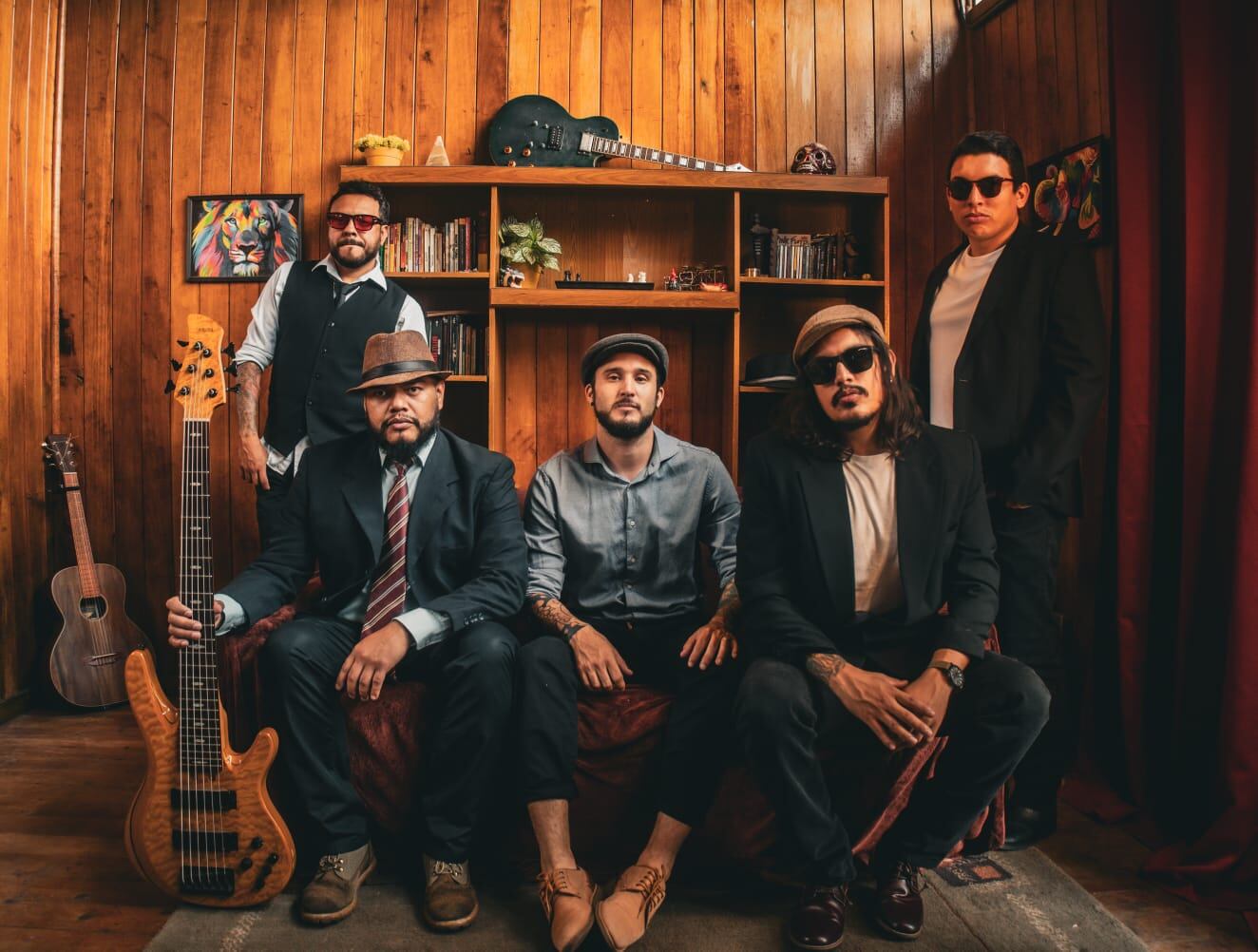 Mike Aguilar y los hijos de Tencha, canción del Cartaginés, Corazón azul