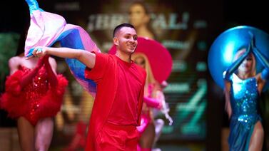 ¡Qué carga! Diseñador costarricense Kevin Rojas  vistió a una conocida artista internacional