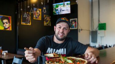 Anímese a devorar esta pizza inspirada en el chifrijo