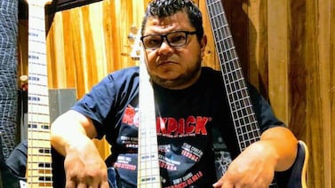 Músico Felipe Contreras necesita una silla de ruedas y su familia hace recolecta para ayudarlo