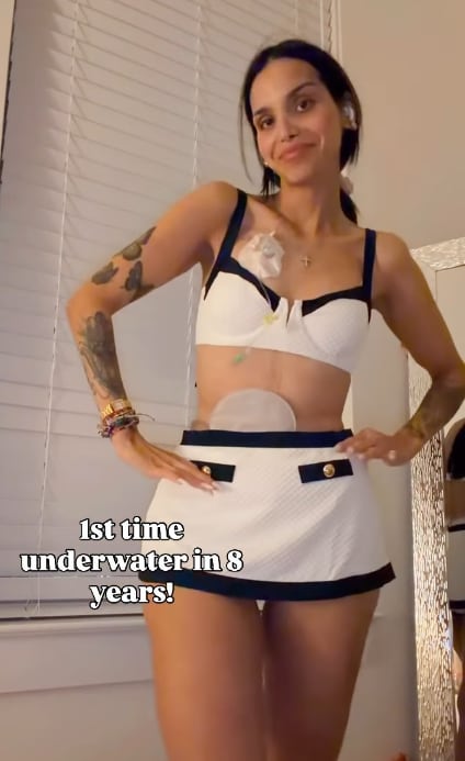 Nicole "Coco" Roper, hija de Lynda Díaz.