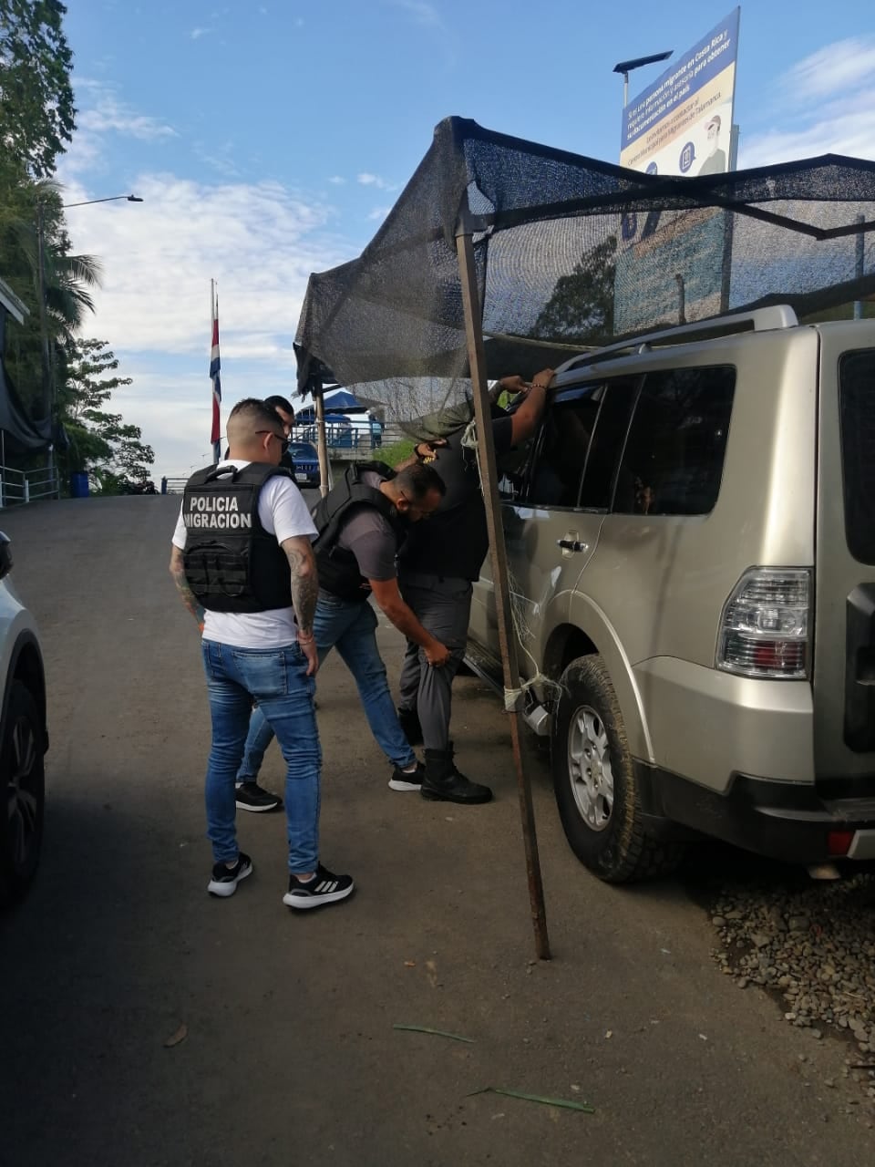 Monge fue detenido este lunes por sus propios compañeros.