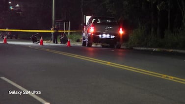 Conductor aparentemente borracho mata a dos hombres, uno de ellos en silla de ruedas
