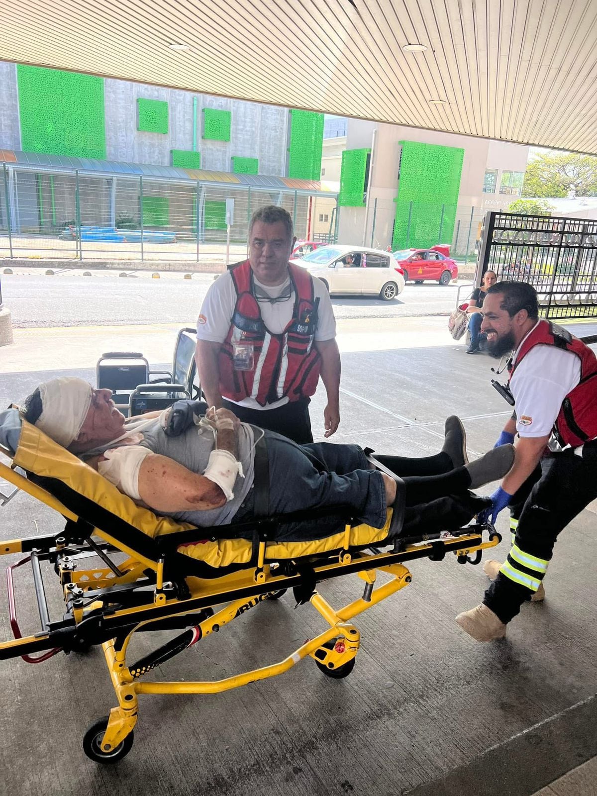 Papá de Maureen Salguero Para la teja