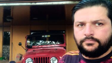 Nieto heredó el carro del abuelo, sudó para restaurarlo y ahora luce su joyita soñada