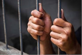 A jefa en la CCSS que habría estafado a personas que soñaban con tener casa propia, se le vino el mundo encima