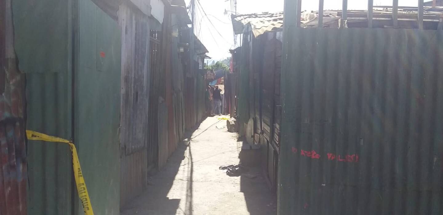 En el precario Primero de Mayo, Aserrí, son recurrentes los tiroteos como el que este martes dejó sin vida a un sujeto de 25 años. Foto: Archiivo/ H. Solano.