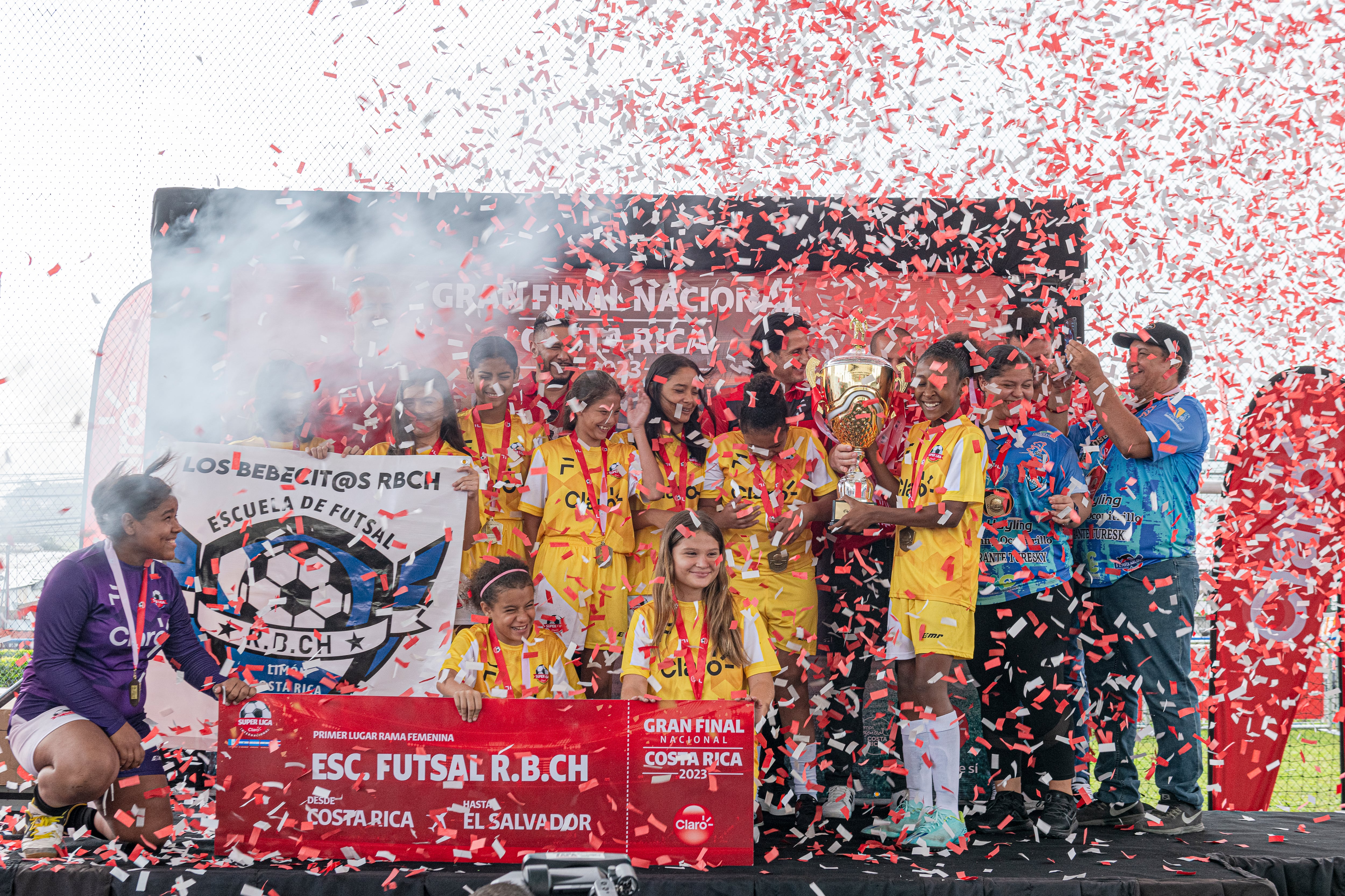 Fotografías finales Súper Liga Claro.