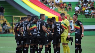 Dexter Lewis sorprende saliendo del retiro a sus 42 años