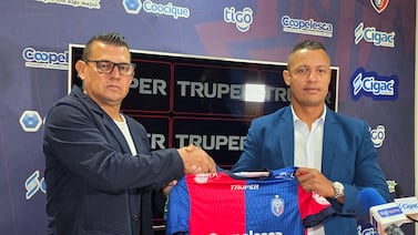 Géiner Segura se lleva para San Carlos a exdelantero de Alajuelense y a un goleador