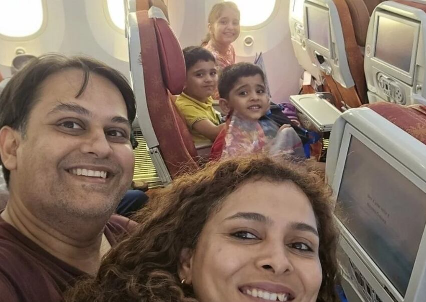 Selfi de familia fallecida en vuelo de avión