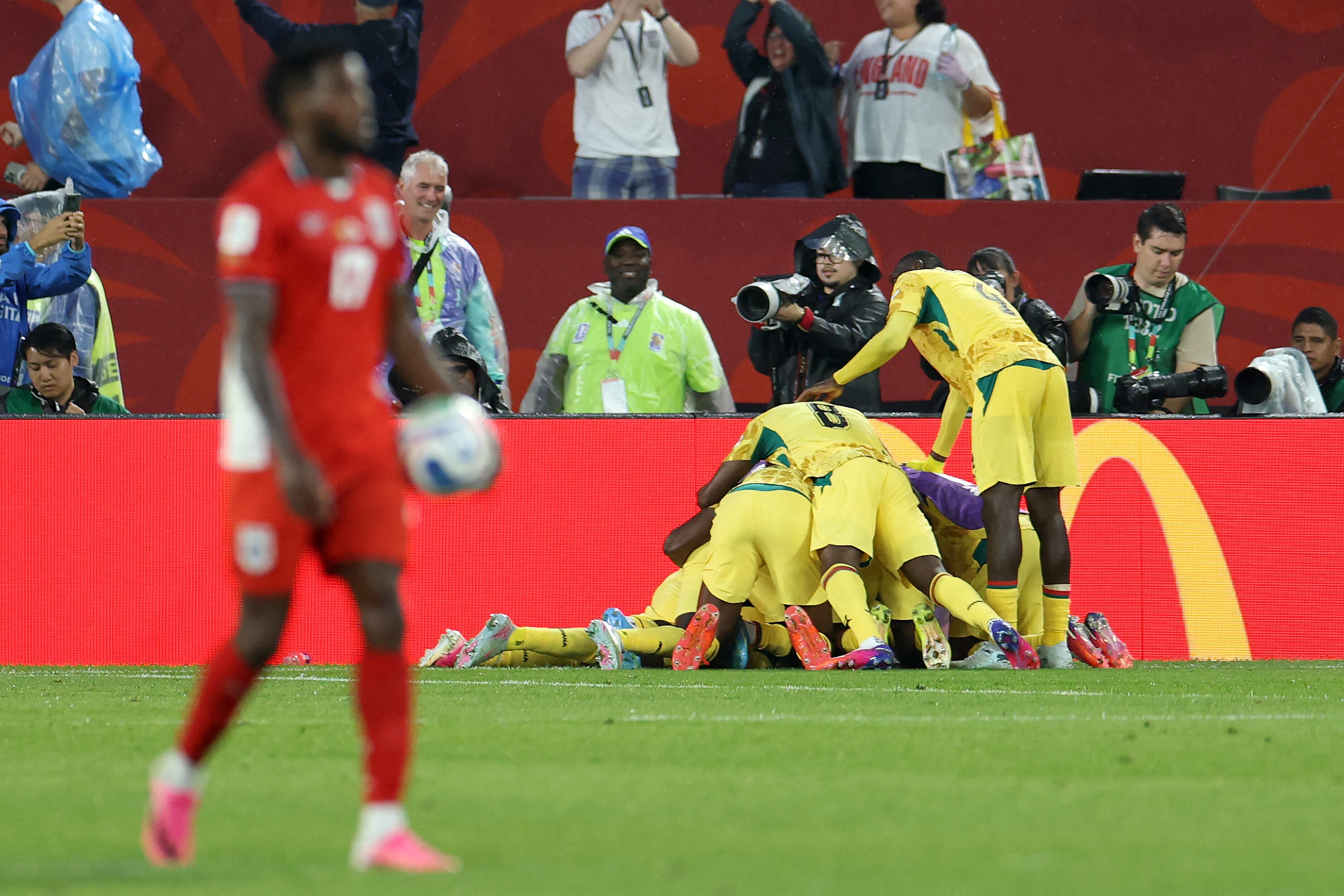 Los jugadores de Ghana celebran el gol agónico que les permitió derrotar a Panamá en el debut de ambas selecciones en el Mundial 2026.