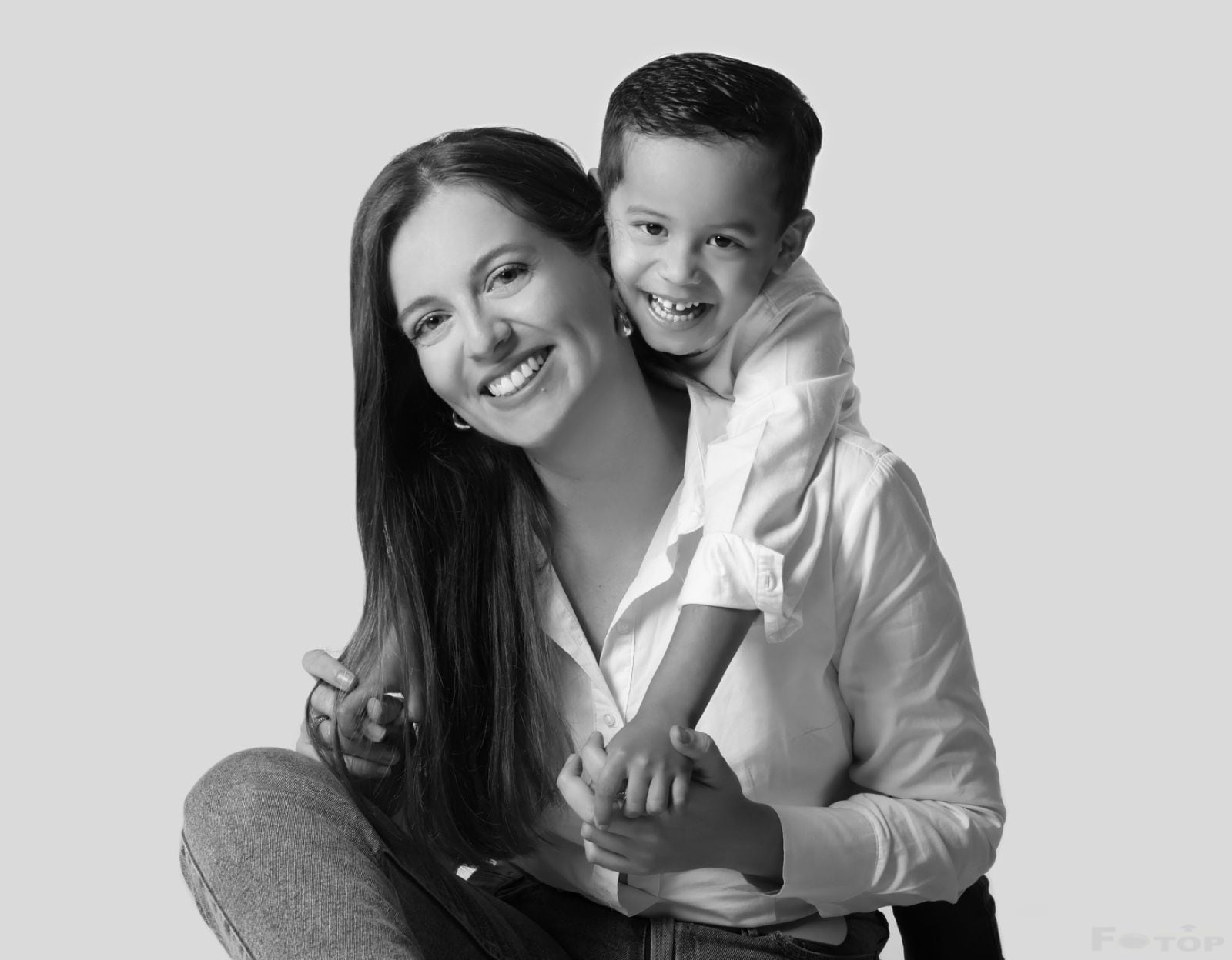 Mónica Oviedo Rodríguez es una tica en Alemania que el domingo 15 de marzo del 2026 hizo arroz de leche para darle a sus vecinos, pero ninguno le abrió la puerta