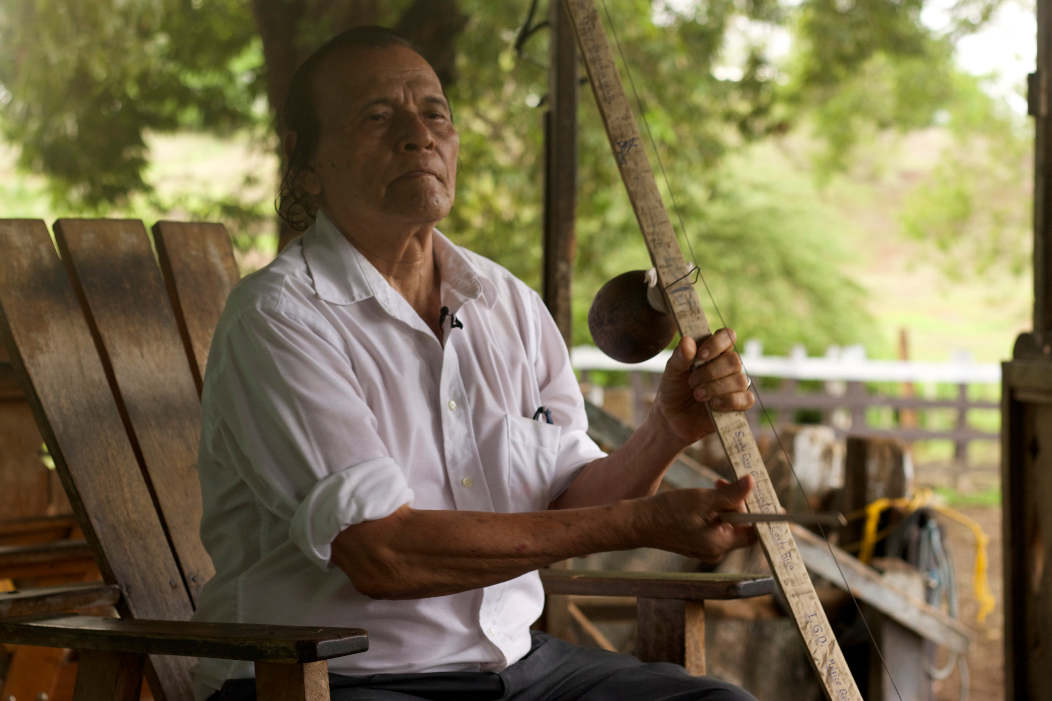 El quijongo guanacasteco goza de buena salud. En la foto Isidoro Guadamuz, quijonguero de Santa Cruz.