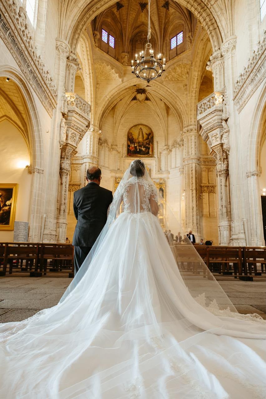 La cantante Arlene Elizondo se casó con el médico ortopedista Lorenzo Castaño el 31 de julio de 2026 en Toledo, España. Cortesía
