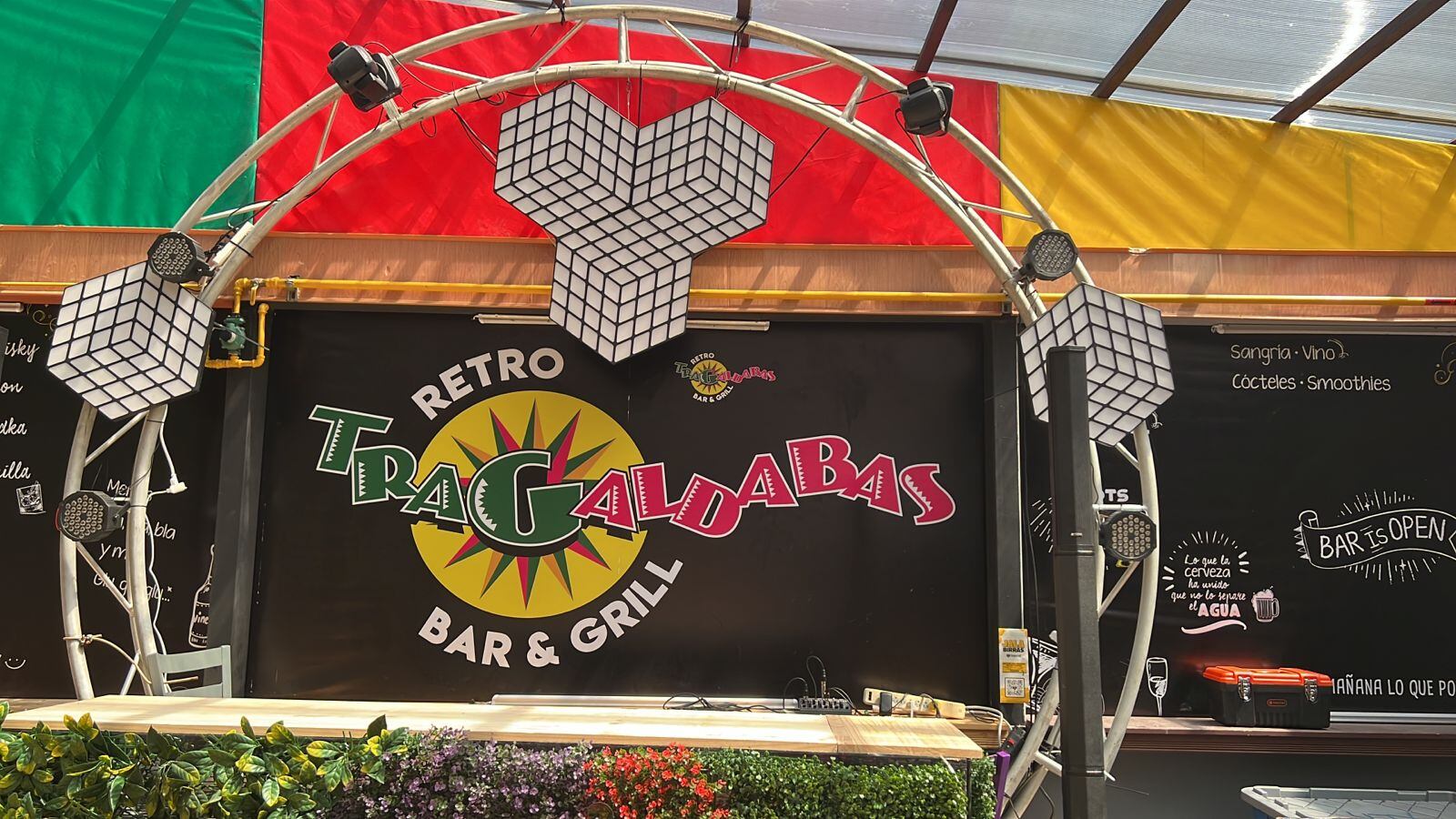 Retro Tragaldabas se ubica en donde estuvo la Villa Gastronómica Los Yoses y abrirá sus puertas este sábado 16 de setiembre. Cortesía.