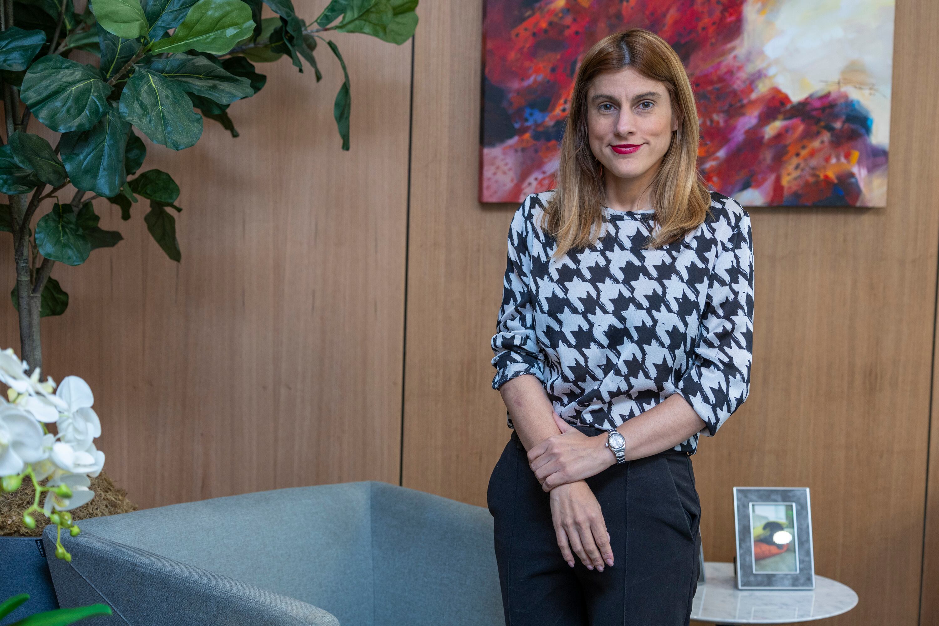 16/10/2024, San José, Asamblea Legislativa, entrevista con la diputada Andrea Alvarez.