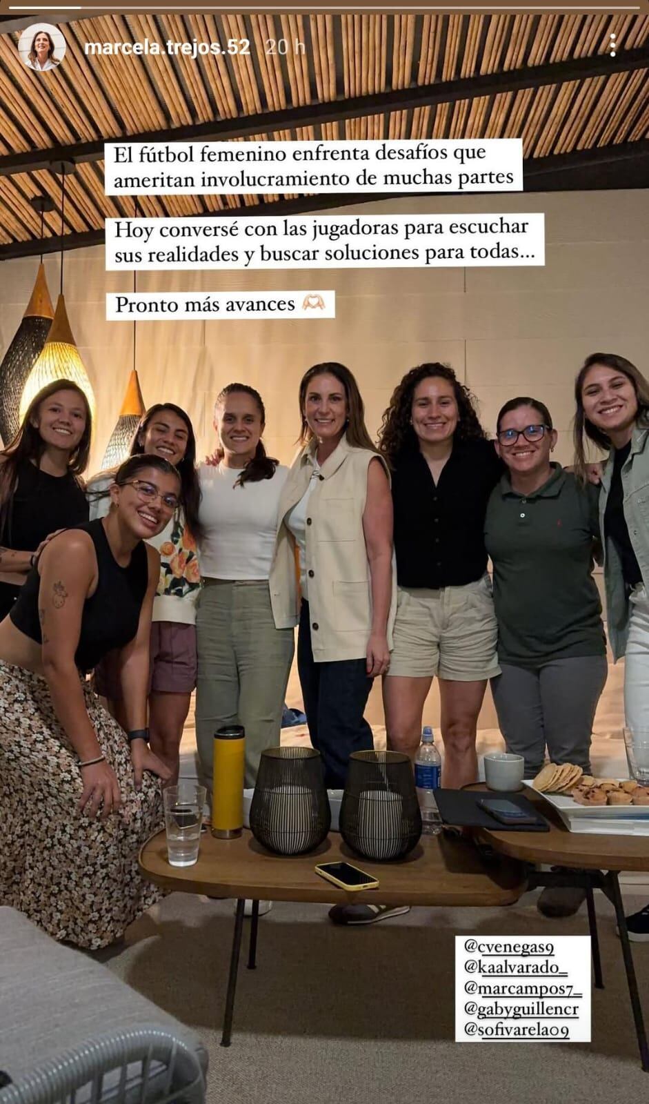 Marcela Trejos quiere ayudar al fútbol femenino y se reunió con jugadoras de Saprissa y Alajuelense. Instagram.