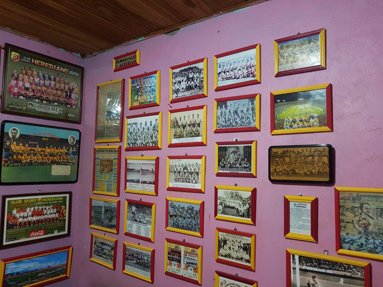 Alejandro Ramírez, coleccionista fotos Herediano