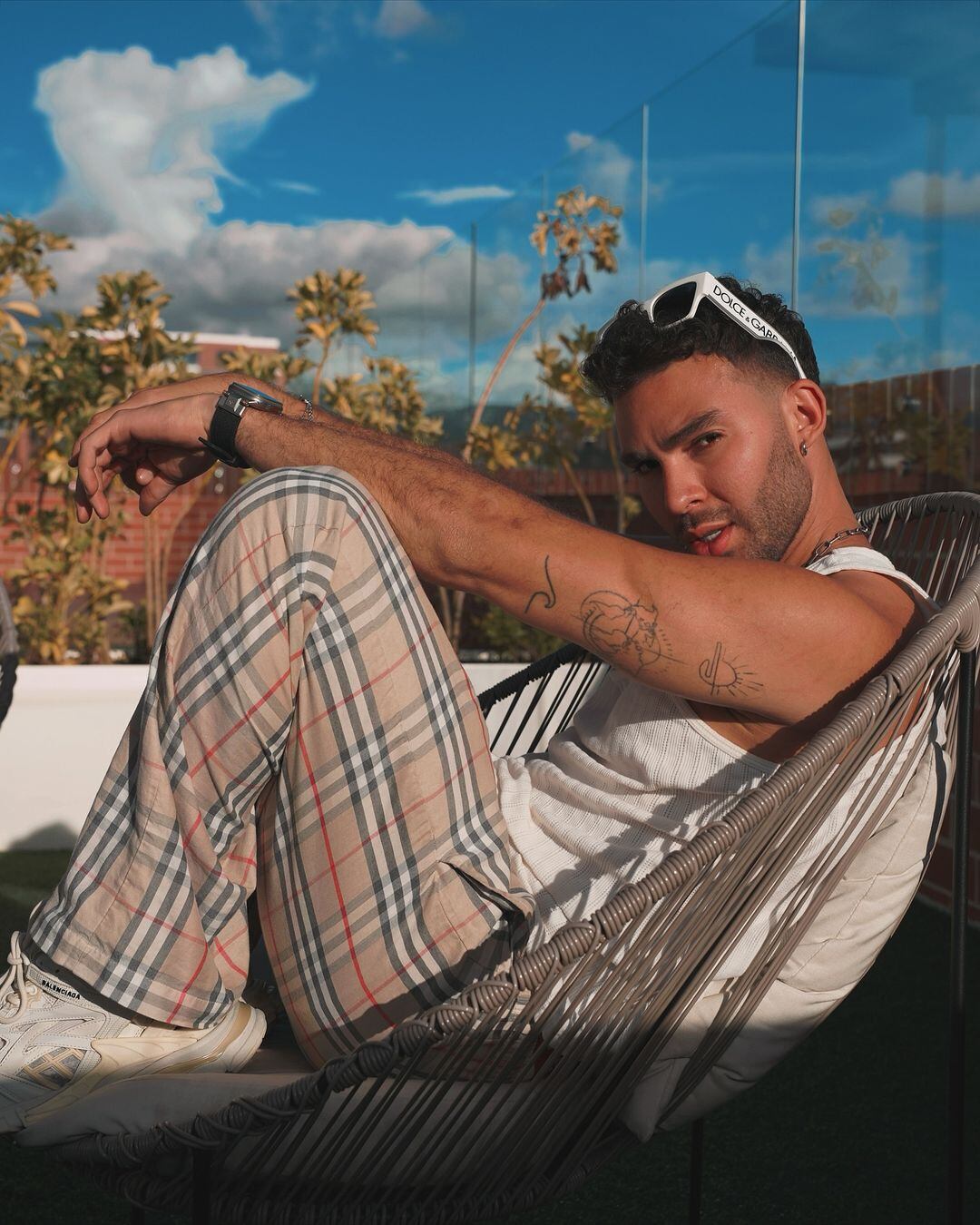 Jesse del Valle, modelo y presentador tico que destaca en Guatemala y México