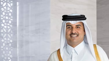 ¿Quién es el jeque multimillonario, con tres esposas y dueño del PSG que visitará Costa Rica?