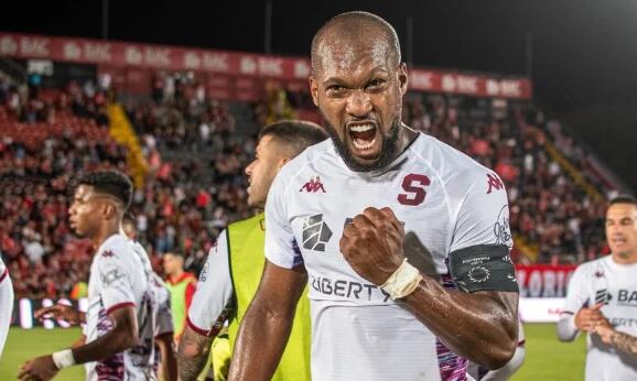 Kendall Waston
Deportivo Saprissa