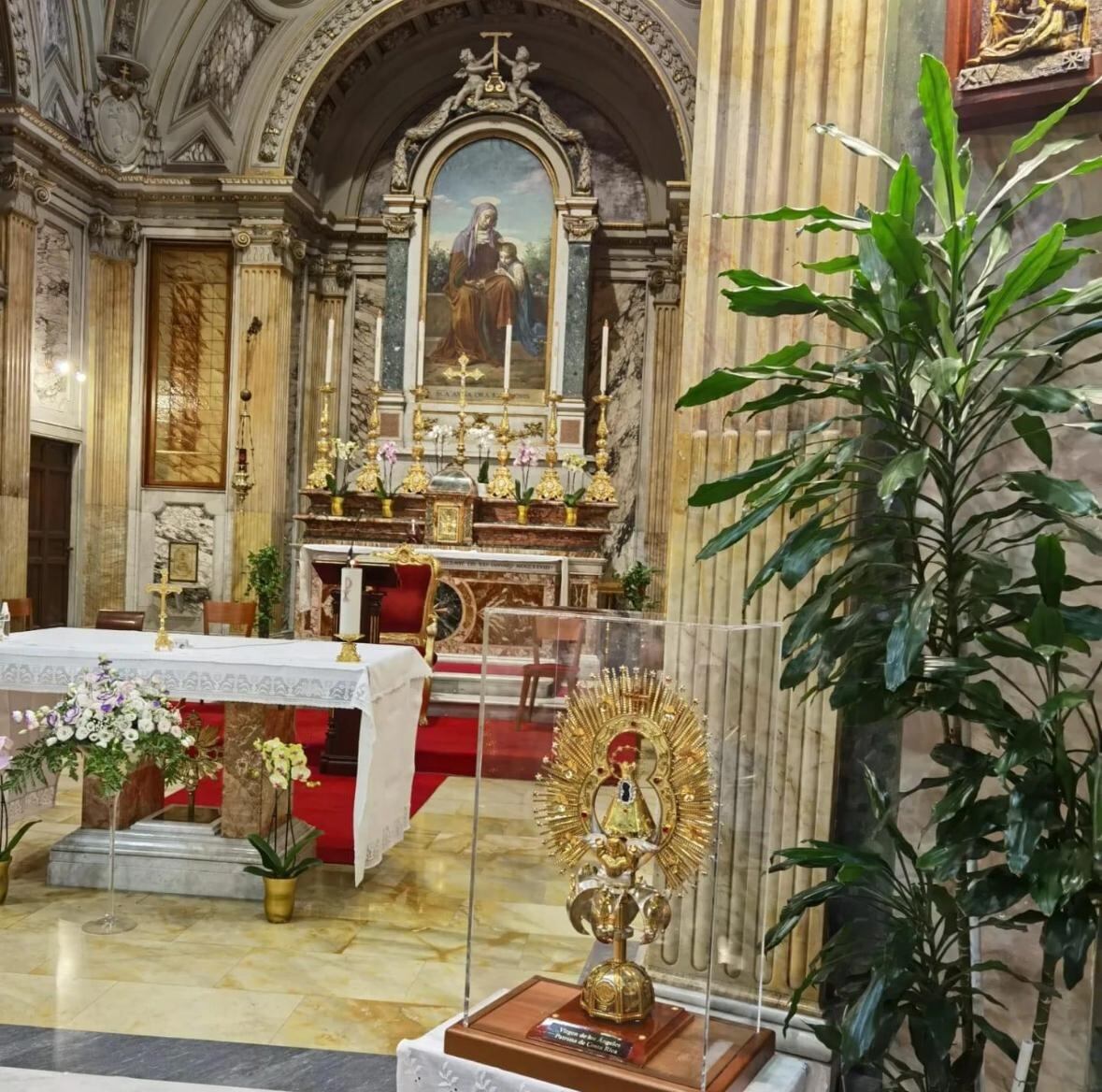 A las 6 en punto de la tarde del próximo jueves 1 de agosto, en la iglesia Santa Ana, ubicada en el Vaticano, comenzará una misa en honor a la Patrona de Costa Rica, la virgen de los Ángeles y después habrá romería dentro de los jardines del Vaticano.
